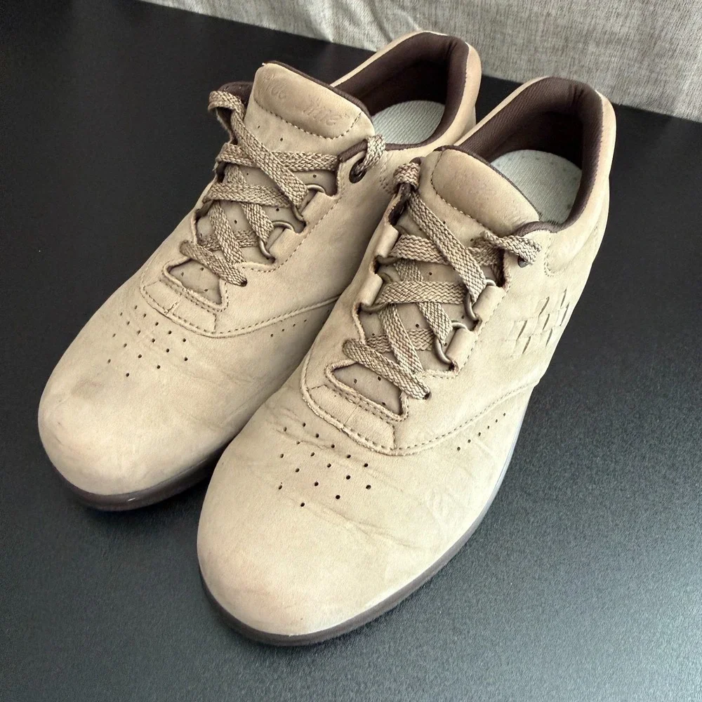 SAS Tripad Comfort‎ Walking Shoes Women's US 7.5N Beige Lace-Up Casual Active
